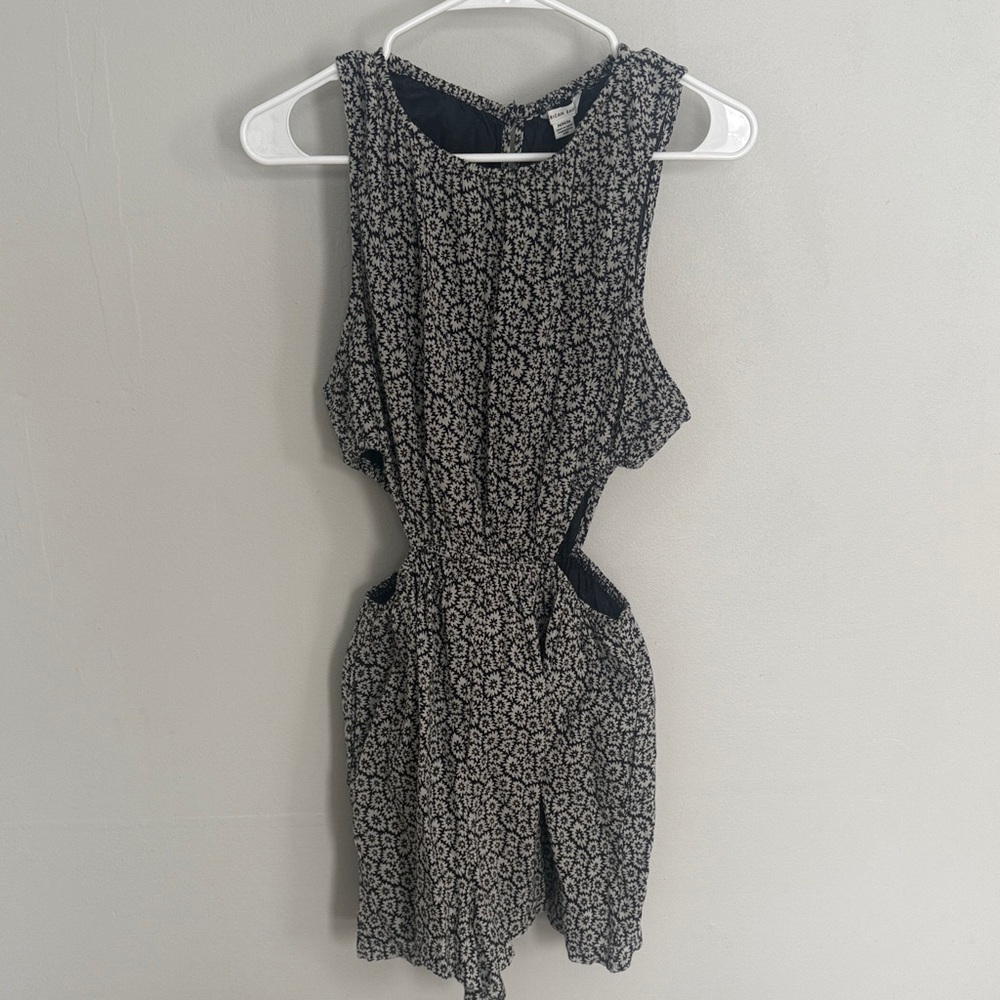 American Eagle Outfitters Floral Black and White Dress